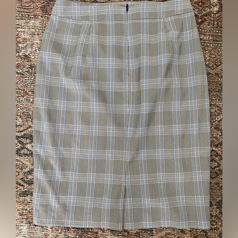 Basque Checkered Pencil Skirt - Picture 3 of 4